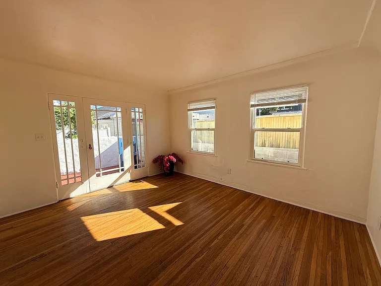 418 D Ave — Photo 9