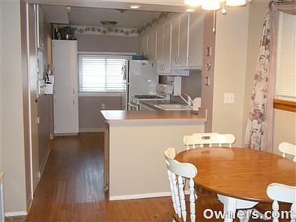 Updated kitchen and new floor