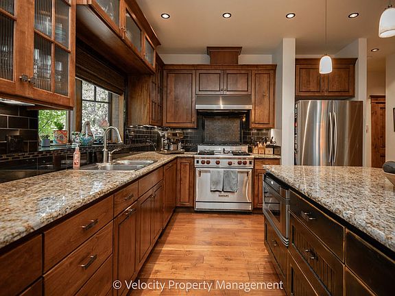 5th image of 1374 NW Kingston Ave