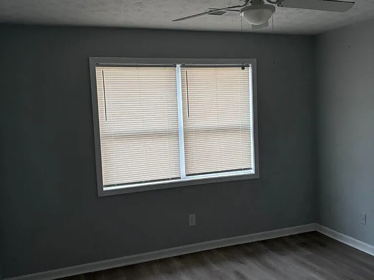 1136 Summer Brook Rd — Photo 11