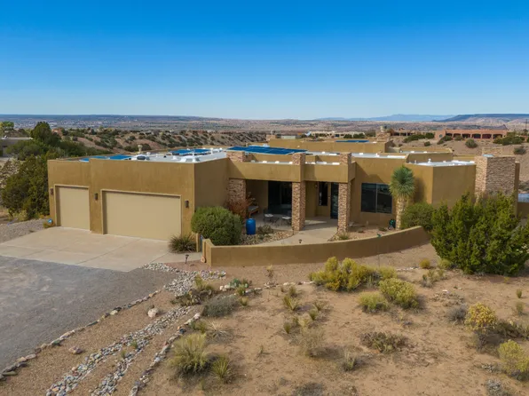 18 Ocate Ct, Placitas, NM 87043