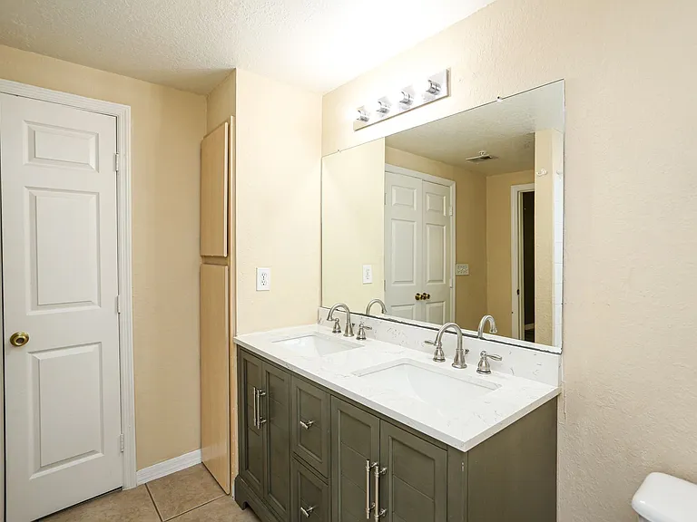 23640 Walden Center Dr #207 — Photo 28