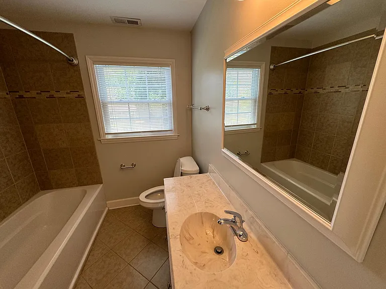 1514 Archdale Dr — Photo 12