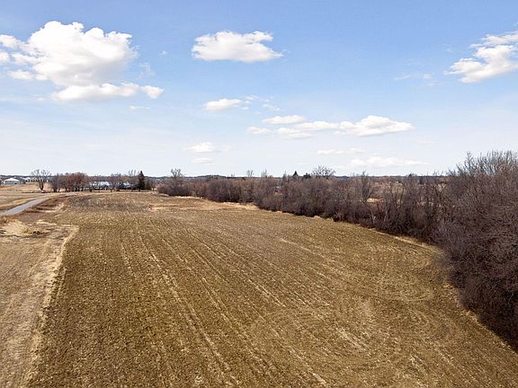 3rd image of 1405 Hamel Rd