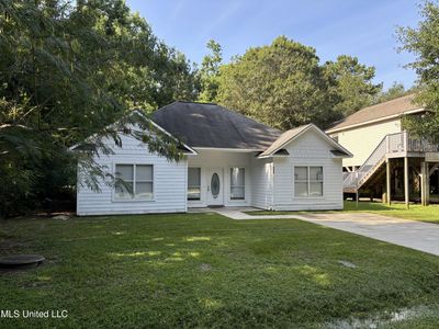 6265 W Itawamba St, Bay Saint Louis, MS, 39520