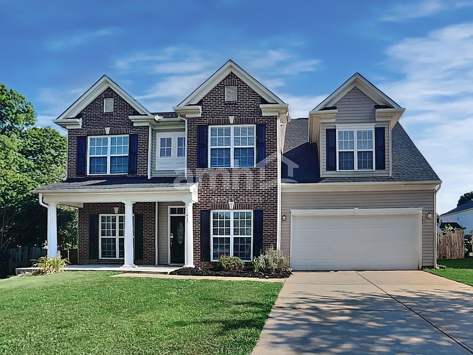 1st image of 415 Caperton Way