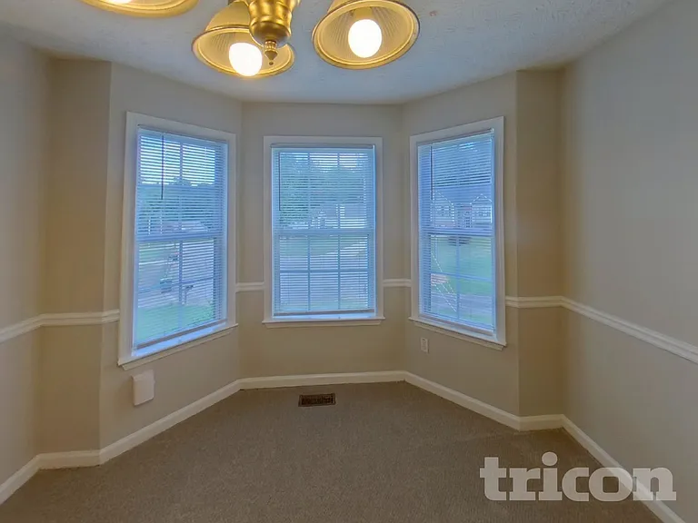 3385 Newberry Ln — Photo 4