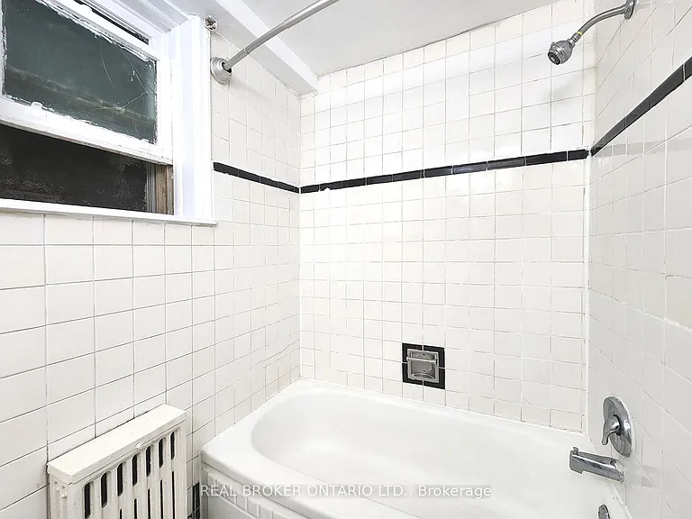 388 Winona Dr #1 — Photo 13