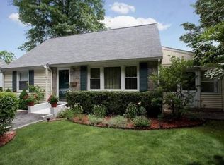 124 Legion Dr, Valhalla, NY 10595