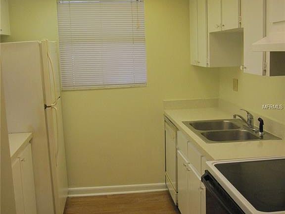 5th image of 895 N Village Dr N APT 203