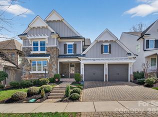 9815 Avenal Ln, Charlotte, NC 28270