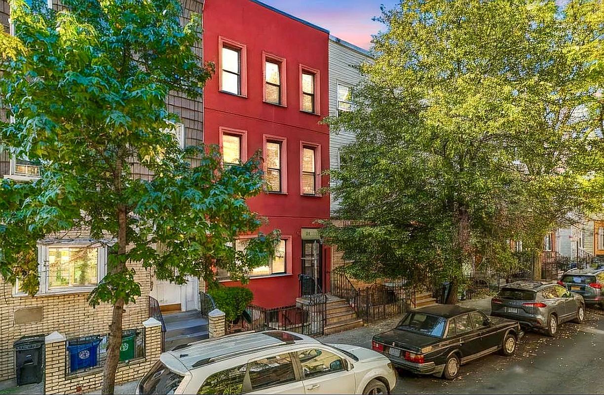 JOEWELシザー　ZONE and section 37 Jewel St, Brooklyn, NY 11222 | MLS #S1794248 | Zillow