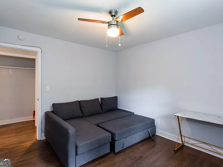 2752 Arrowood Dr #UPSTAIRS — Photo 19