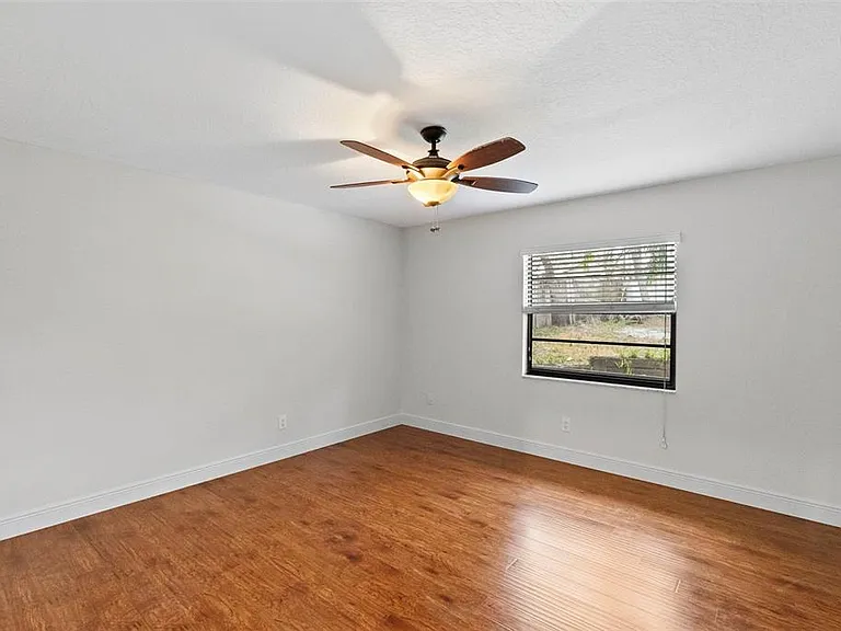723 Pent St — Photo 19