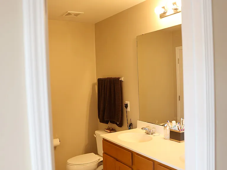 2510 Perthshire Ln — Photo 12