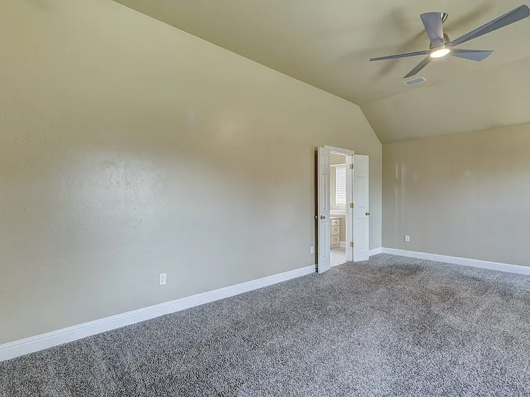 2104 Del Simmons Dr — Photo 39