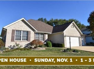 723 Stonecreek Dr, Staunton, IL 62088