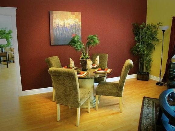 5th image of 318 Lassenpark Cir