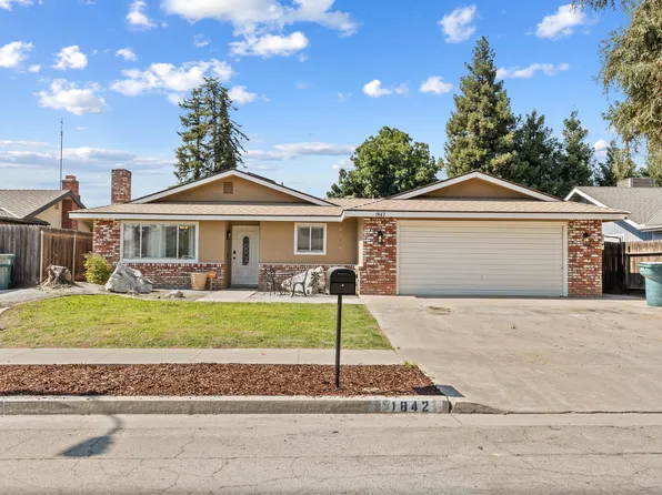 1842 Plymouth Avenue, Tulare, CA 93274