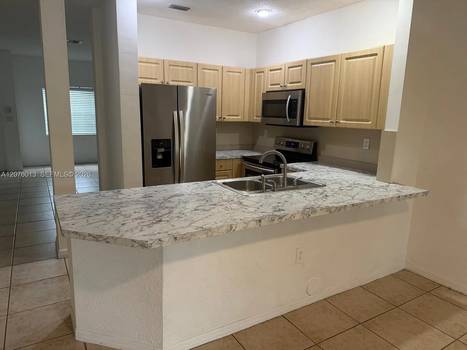 Las Brisas At Doral Condo — Photo 3