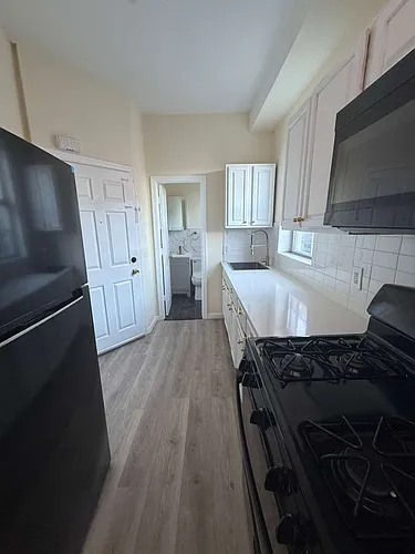 214 64th St Photo 1