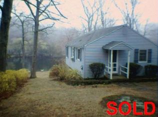 20 Glimmer Gln, East Haddam, CT 06423