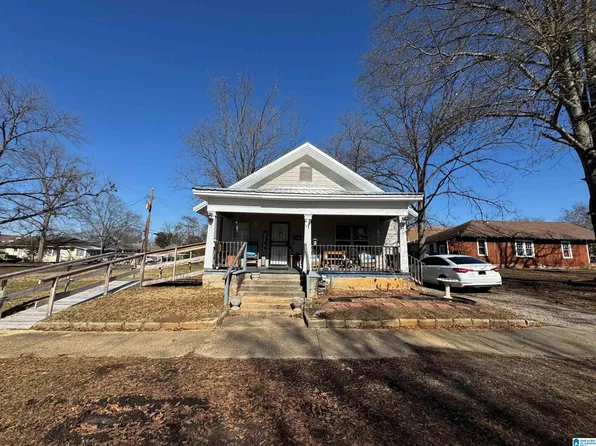 611 16th St N, Bessemer, AL 35020