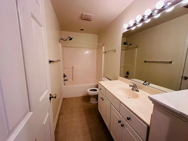 410 Alleghany St — Photo 12