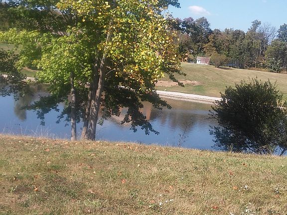 5th image of 900 Chardoney Dr