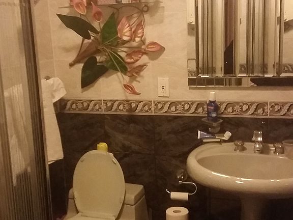 3rd image of 2066 E 54th St