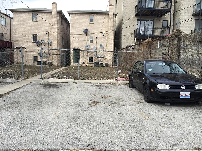 929 W 35th St #1 — Photo 9