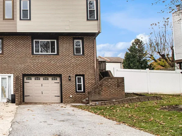 109 Hamlet Dr, King Of Prussia, PA 19406