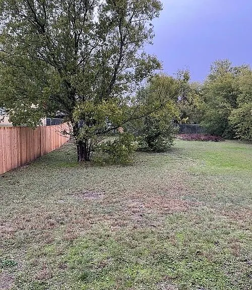 1904 Dickens Dr — Photo 20