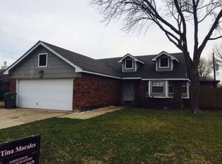 402 Benjamin Ln, Arlington, TX 76002