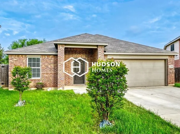 12500 Viewpoint Ln, Burleson, TX 76028