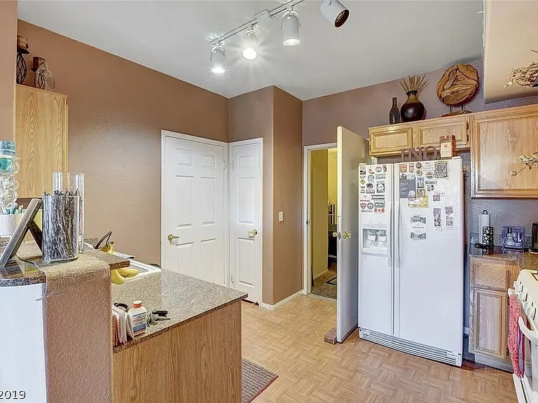 10001 Peace Way #1228 — Photo 5
