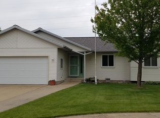 5526 55th Ct SW, Wyoming, MI 49548