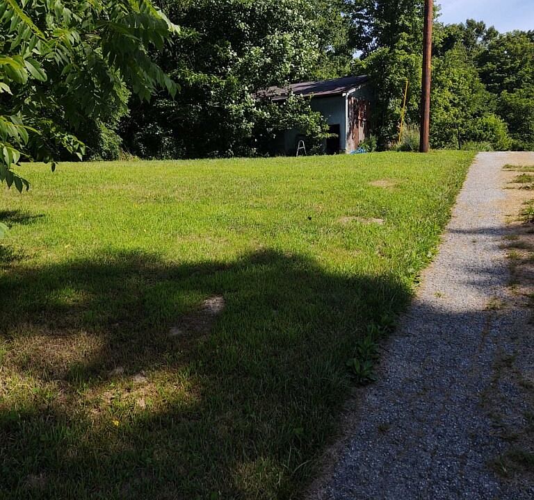 2nd image of 8901 State Highway 42 Rd