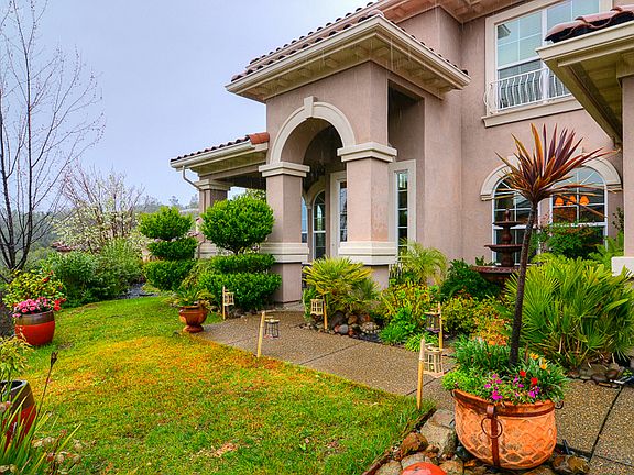 4th image of 3519 Bergamo Dr