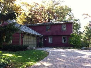 100 Oak Ter, Lake Bluff, IL 60044