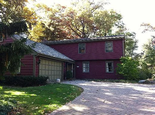 100 Oak Ter photo 1