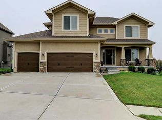 1211 Becket Ct, Raymore, MO 64083