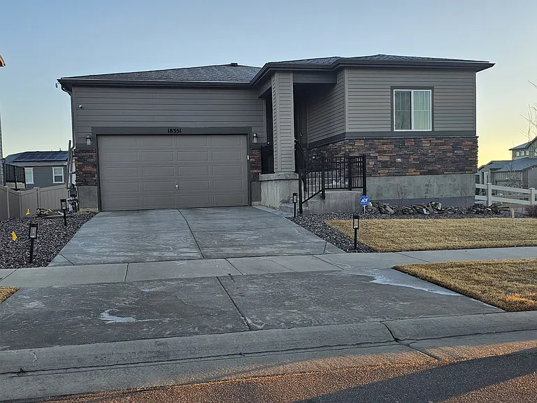 18351 Caffey Dr — Photo 1