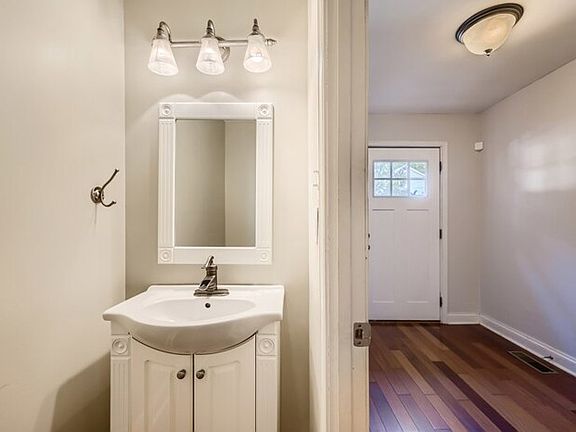 4th image of 1651 Forest Hill Ct
