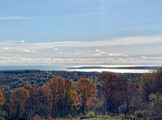 22 Dodge Mountain Rd, Rockland, ME 04841