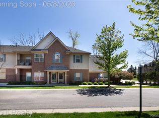 11762 Farmington Rd, Livonia, MI 48150