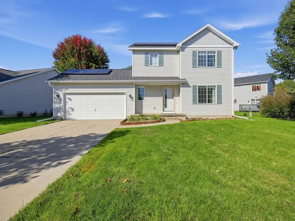 1138 Glacier Hill Dr, Madison, WI 53704