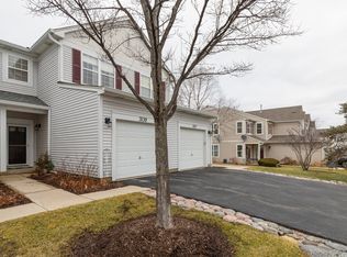 3139 Falling Waters Ln, Lindenhurst, IL 60046