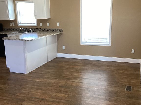 5th image of 234 Bandera St #374