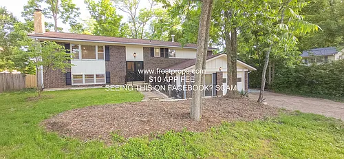 1310 Whitney Ln Photo 1